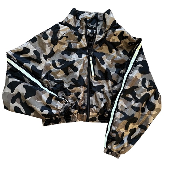 Blanc Noir Camo Cropped Bomber Jacket with side stripe Size M - Picture 5 of 15